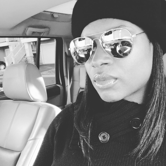 Thanks for purchasing from me! It means a lot. 💋 - Picture 2 of 8